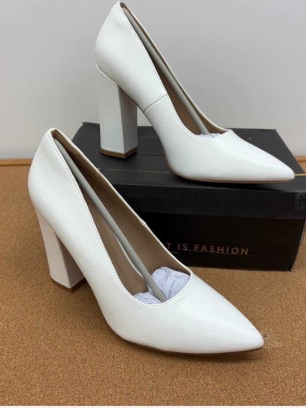IDIFU White Pointed Block Heel Pumps for Women
